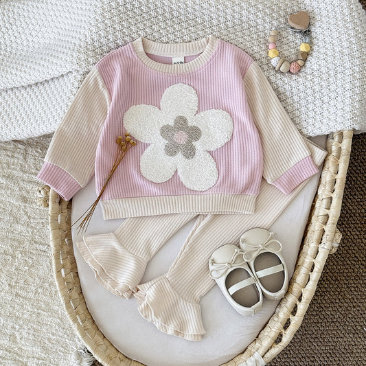 Conjunto Infantil Floral con Sudadera Bordada y Pantalón Original