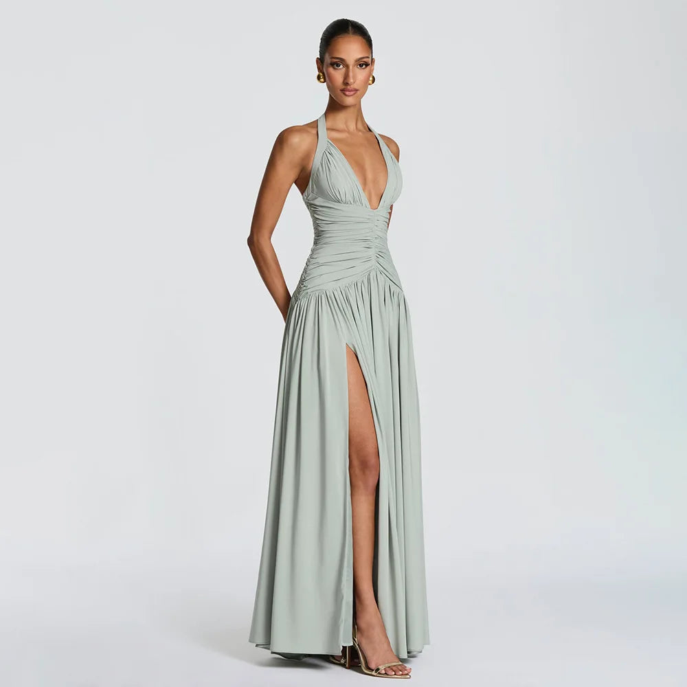 Vestido largo elegante con cuello halter