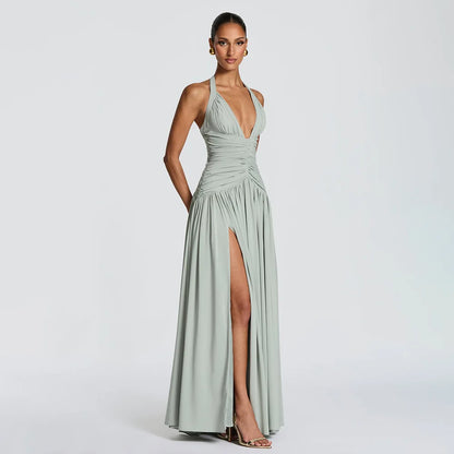 Vestido largo elegante con cuello halter